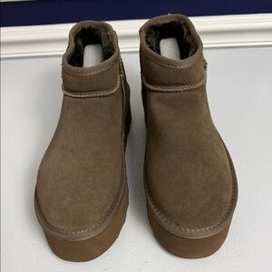 Cozy Platform Ankle Boots 👢